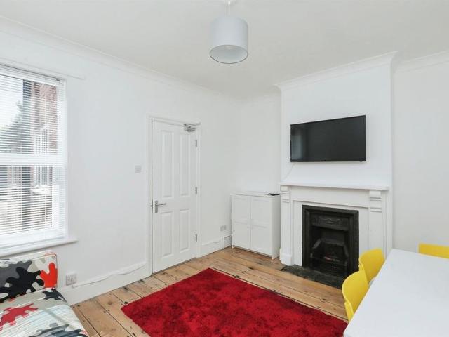 House for rent in Old Lakenham, East Bank