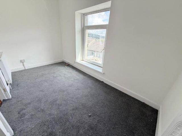 House for rent in Glynfach, Cymmer