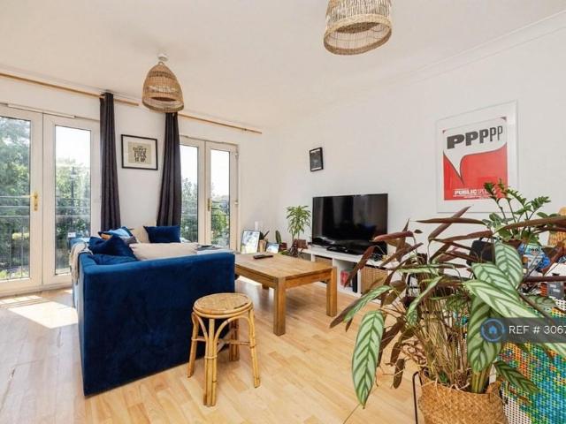House for rent in London Borough of Southwark, Greater London