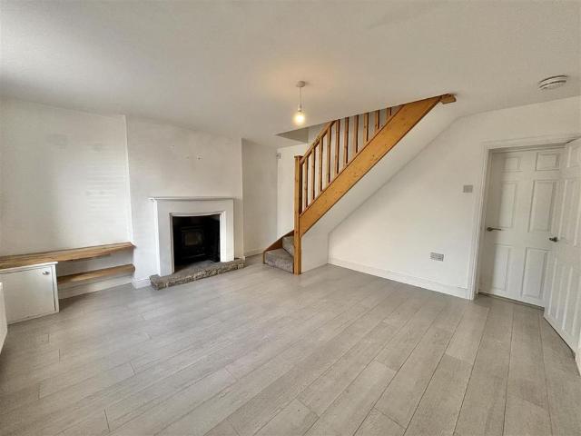 House for rent in Glossop, High Peak