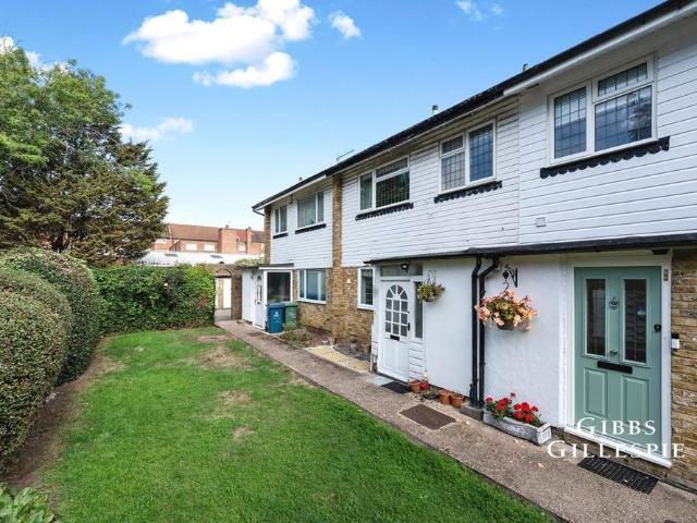 House for rent in Hatch End, Greater London