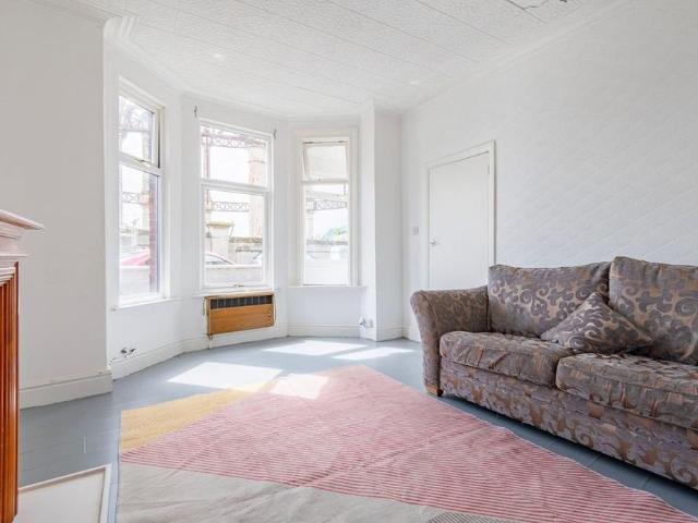House for rent in Southtown, Stokesby