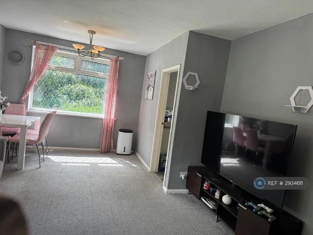 House for rent in Besses o' th' Barn, Bury