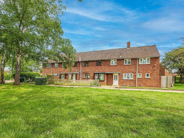 House for rent in Highfield, Pouchen End