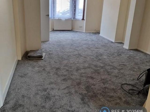 House for rent in London Borough of Newham, Greater London