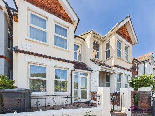 House for rent in Roselands, Eastbourne