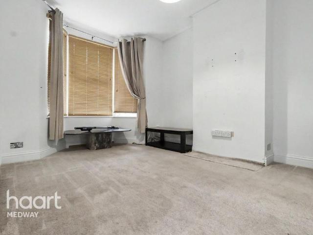 House for rent in Luton, Chatham
