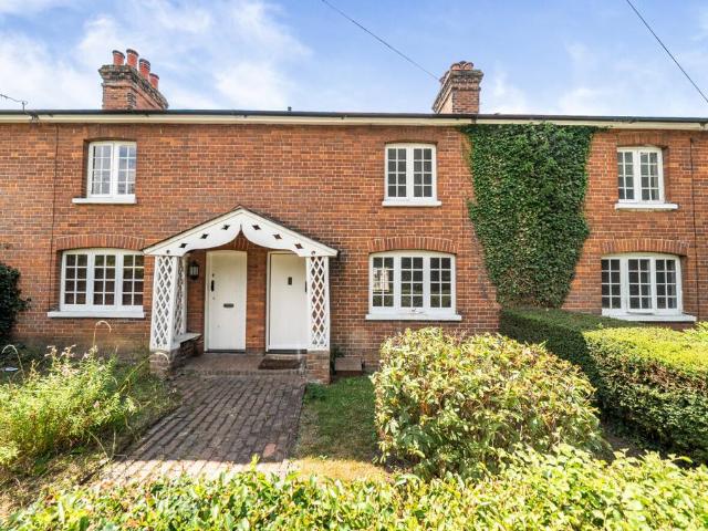 House for rent in Capel, Sandown Park