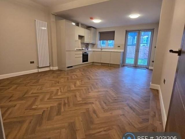 House for rent in London Borough of Merton, Greater London