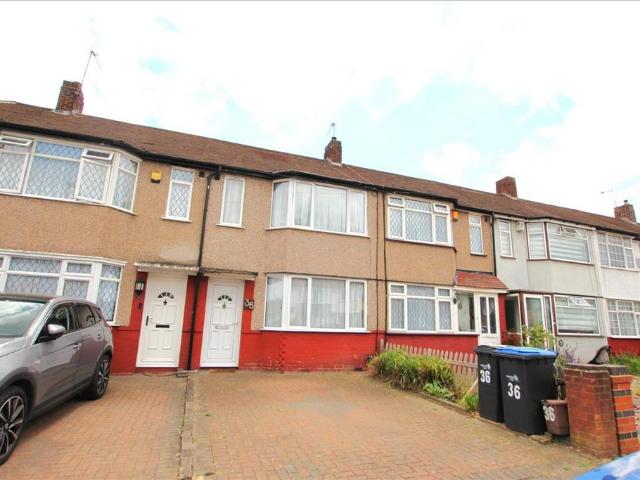House for rent in Ponders End, Greater London