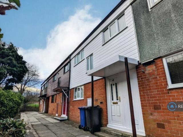House for rent in Pennylands, Roby Mill