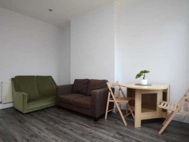 House for rent in Fallowfield Triangle, Manchester
