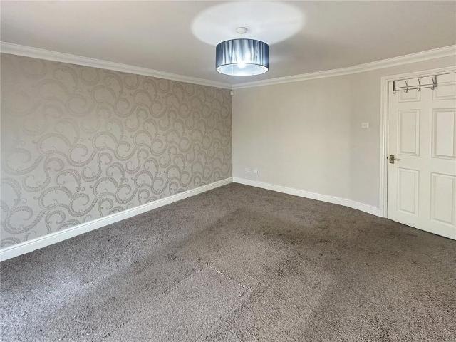House for rent in Colnbrook with Poyle, Slough