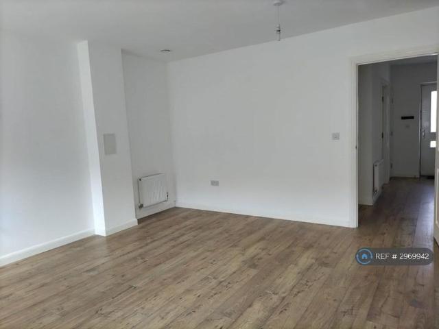 House for rent in Brooklands, Monks Orchard