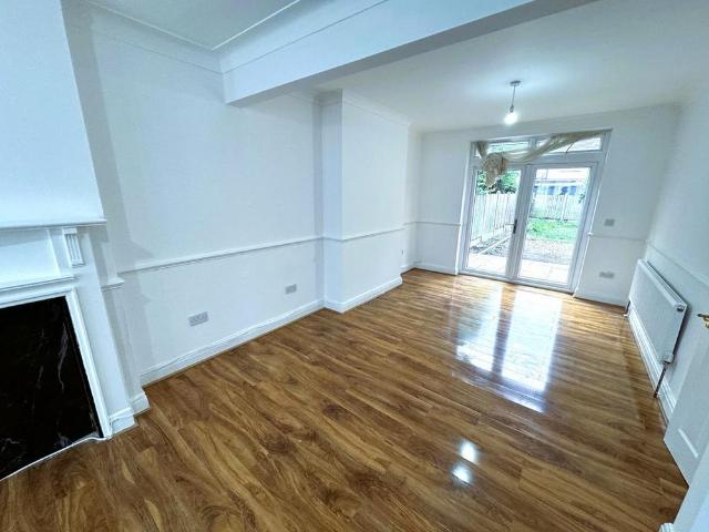 House for rent in Loxford, Greater London