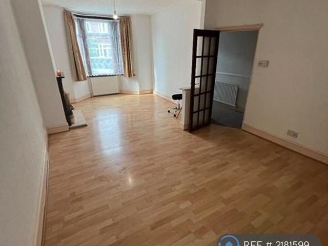 House for rent in Seven Kings, Greater London