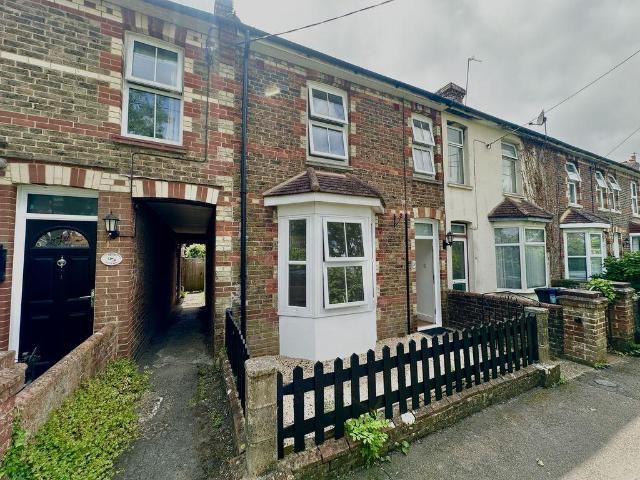 House for rent in Perryfields, West Sussex