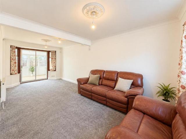 House for rent in London Borough of Ealing, Greater London