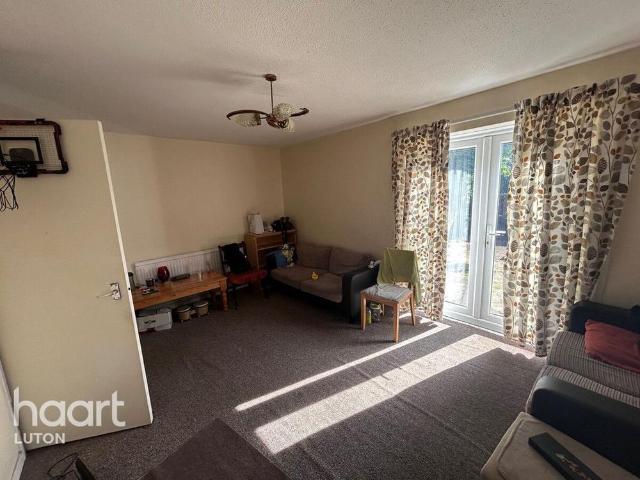 House for rent in Spring Park, Luton