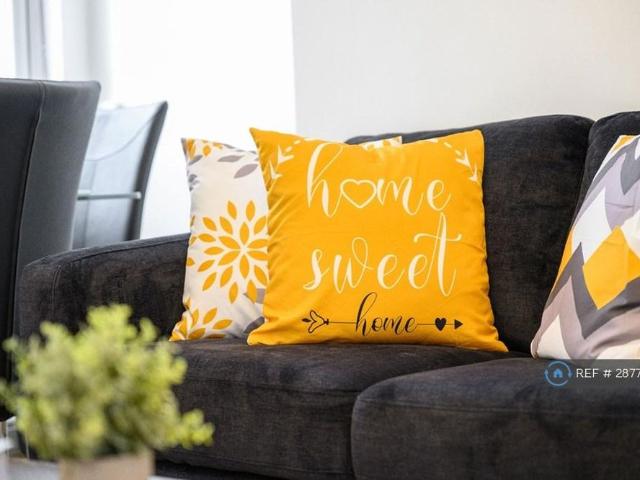 House for rent in Reddish, Greater Manchester