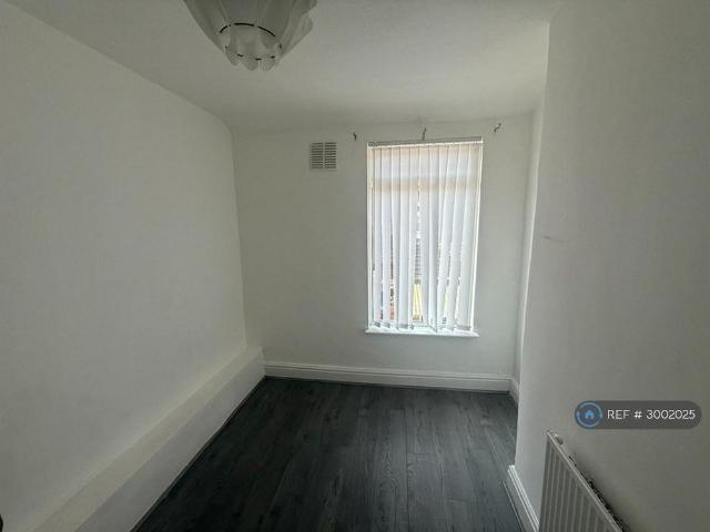 House for rent in St George's Quarter / Cultural Quarter, Calderstones