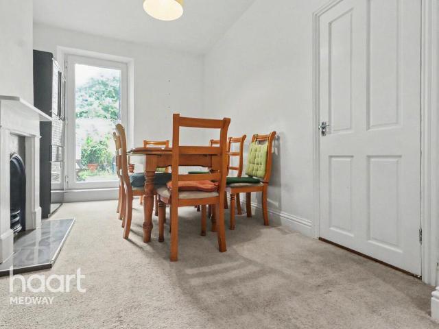 House for rent in Luton, Chatham