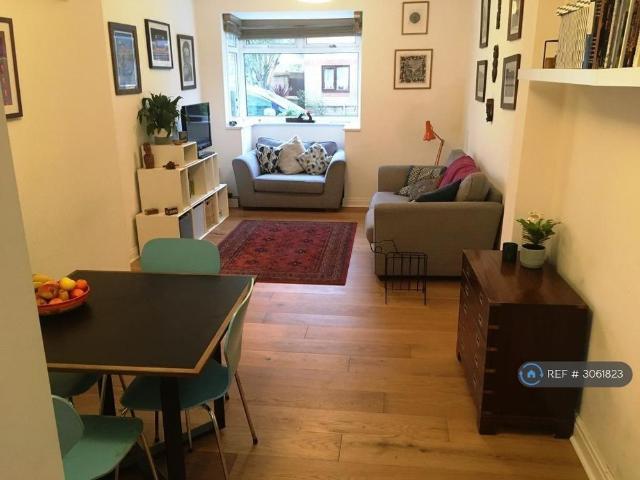 House for rent in London Borough of Newham, Greater London
