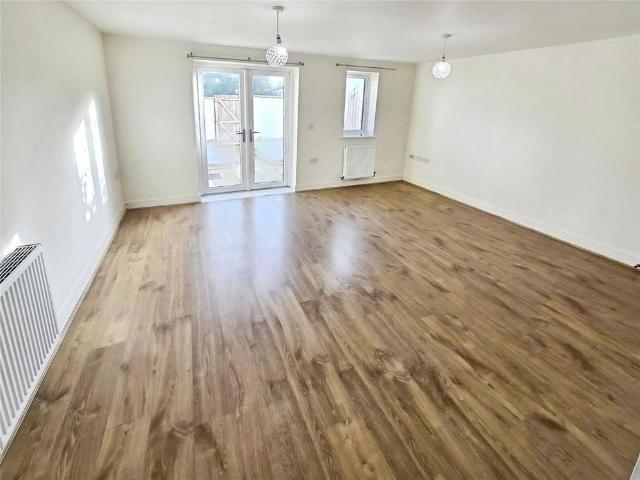 House for rent in Tuckingmill, Pool