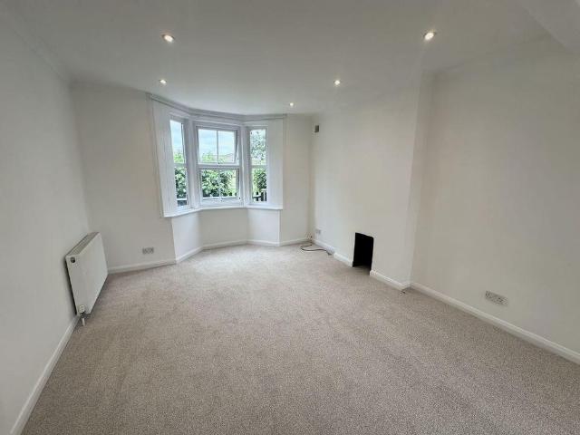 House for rent in Perryfields, West Sussex