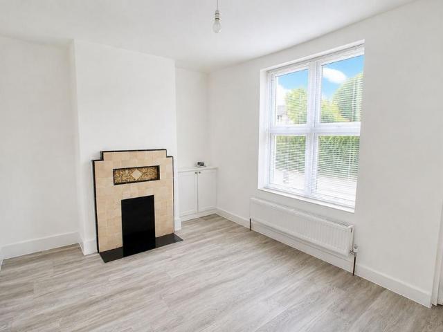 House for rent in Egham Hythe, Row Town