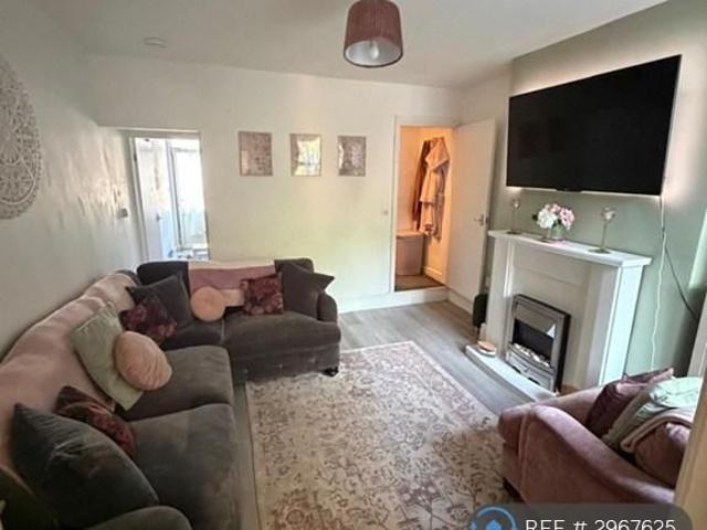 House for rent in Dalestorth, East Midlands
