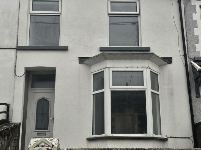 House for rent in Cwm Clydach, Penygraig