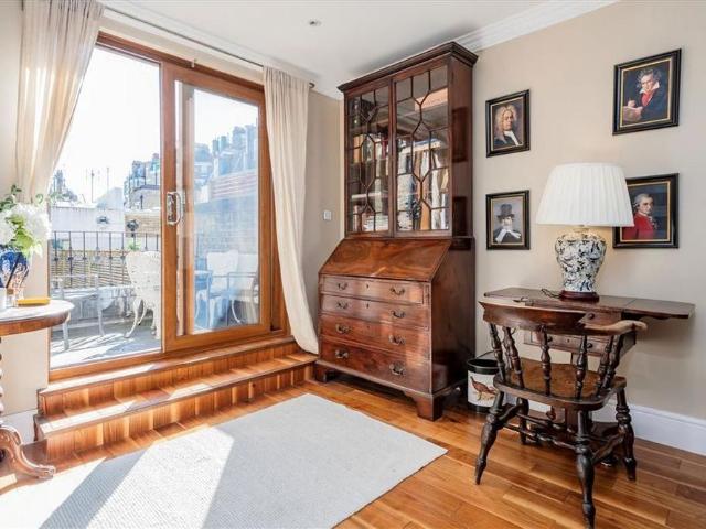 House for rent in Chelsea, Greater London