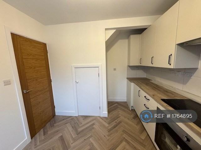 House for rent in Corby Village, Corby
