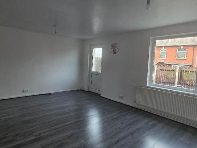House for rent in Oldham Edge, Pendock