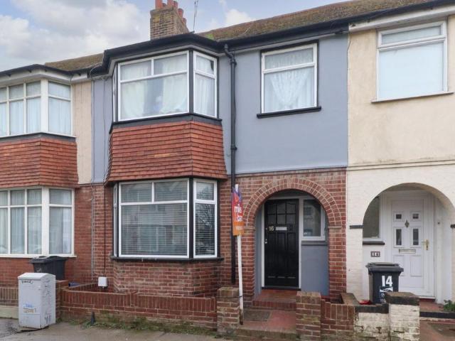 House for rent in Cliftonville West, Acol