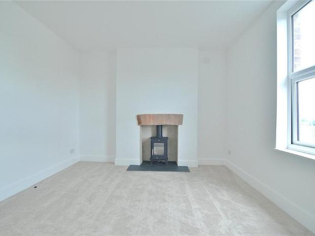 House for rent in Stroud, School House