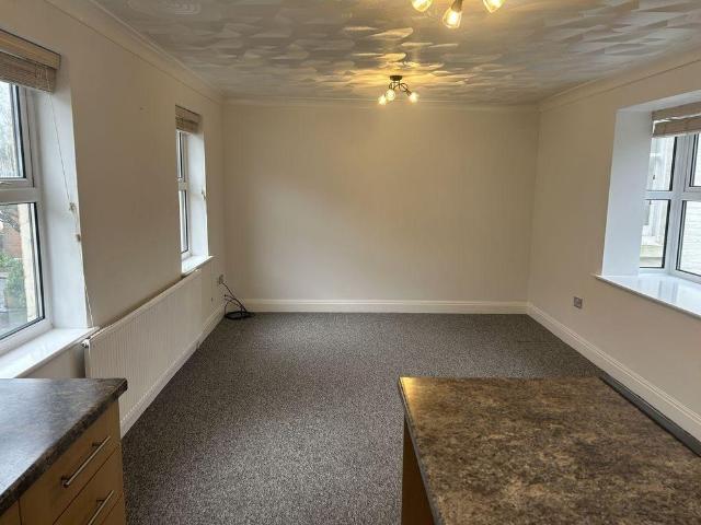 House for rent in Middlecroft, Hampshire