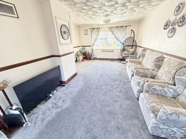 House for rent in Rossmore, Cheshire