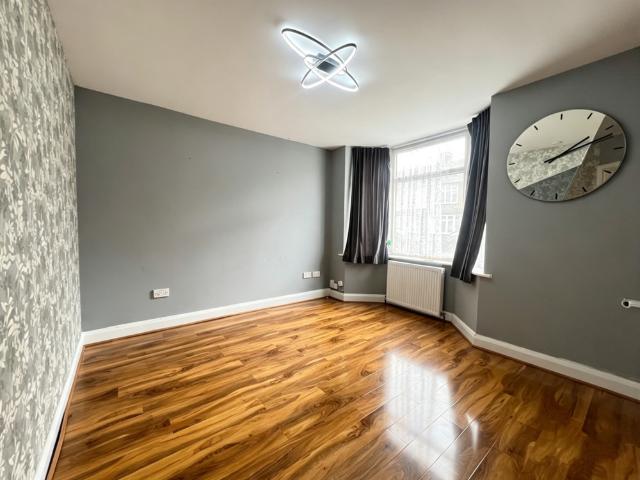 House for rent in Spring Park, Luton