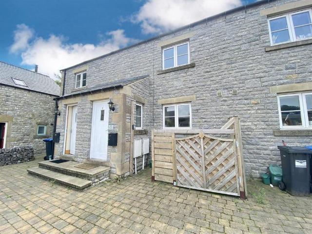 House for rent in Froggatt, East Midlands