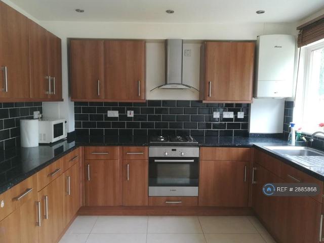 House for rent in London Borough of Croydon, Addiscombe