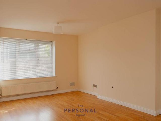 House for rent in Tattenham Corner, Red Hill