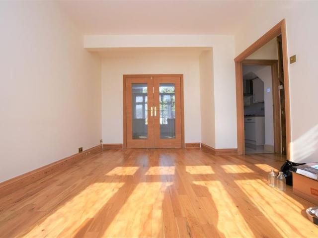House for rent in London Borough of Redbridge, Greater London
