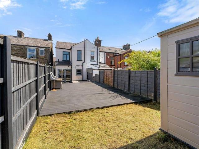 House for rent in Bradshaw, Lee Bank