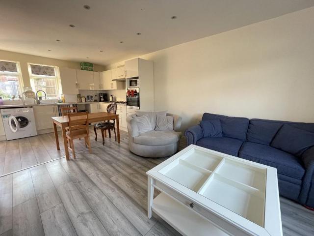 House for rent in Watford Rural, Batchworth