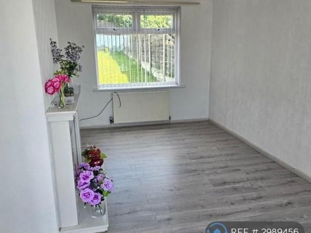 House for rent in Burnedge, Greater Manchester