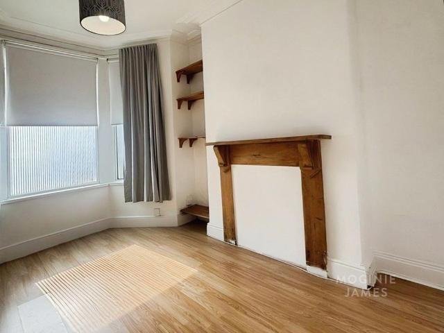 House for rent in Civic Centre, Falcon Lodge