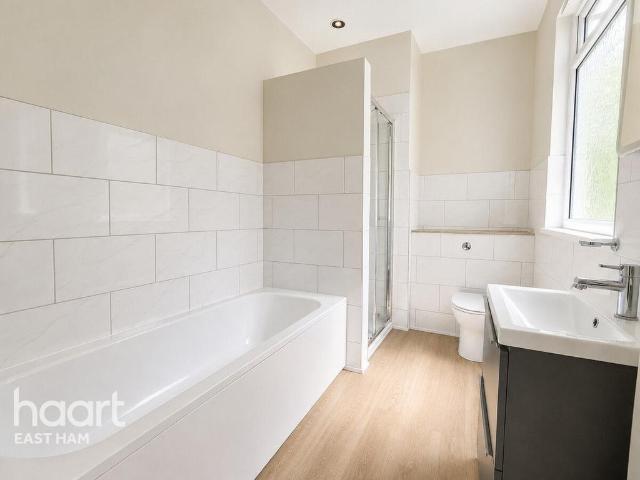 House for rent in Plashet, Greater London
