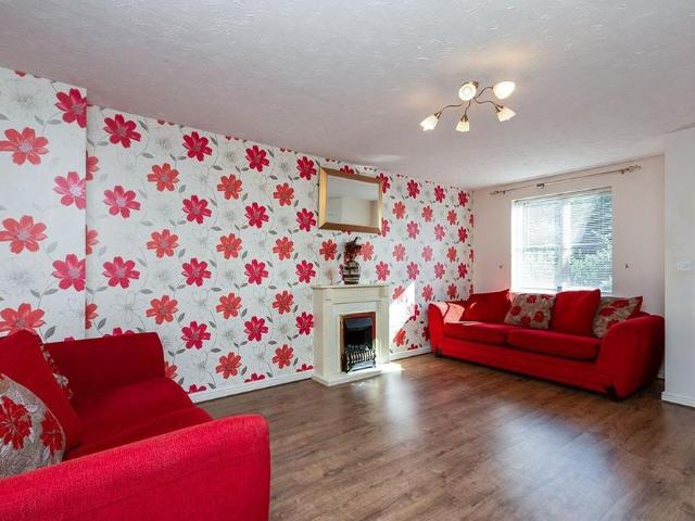 House for rent in Hounsome Fields, Priest Down